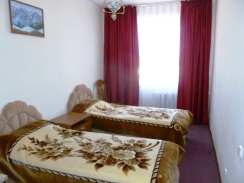 Озеро Иссык-Куль, Отель Ак-Бермет. 3 корпус, 4-х местный семейный номер 1382