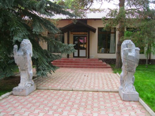 Озеро Иссык-Куль, клуб-отель Охотный двор 1676